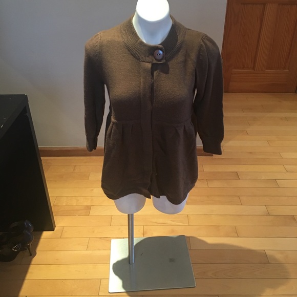 Sweaters - Button down cardigan L